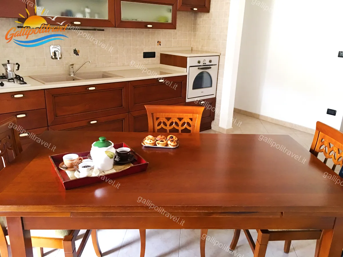 Cucina tavolo colazione F3/2 Rosa Virginia